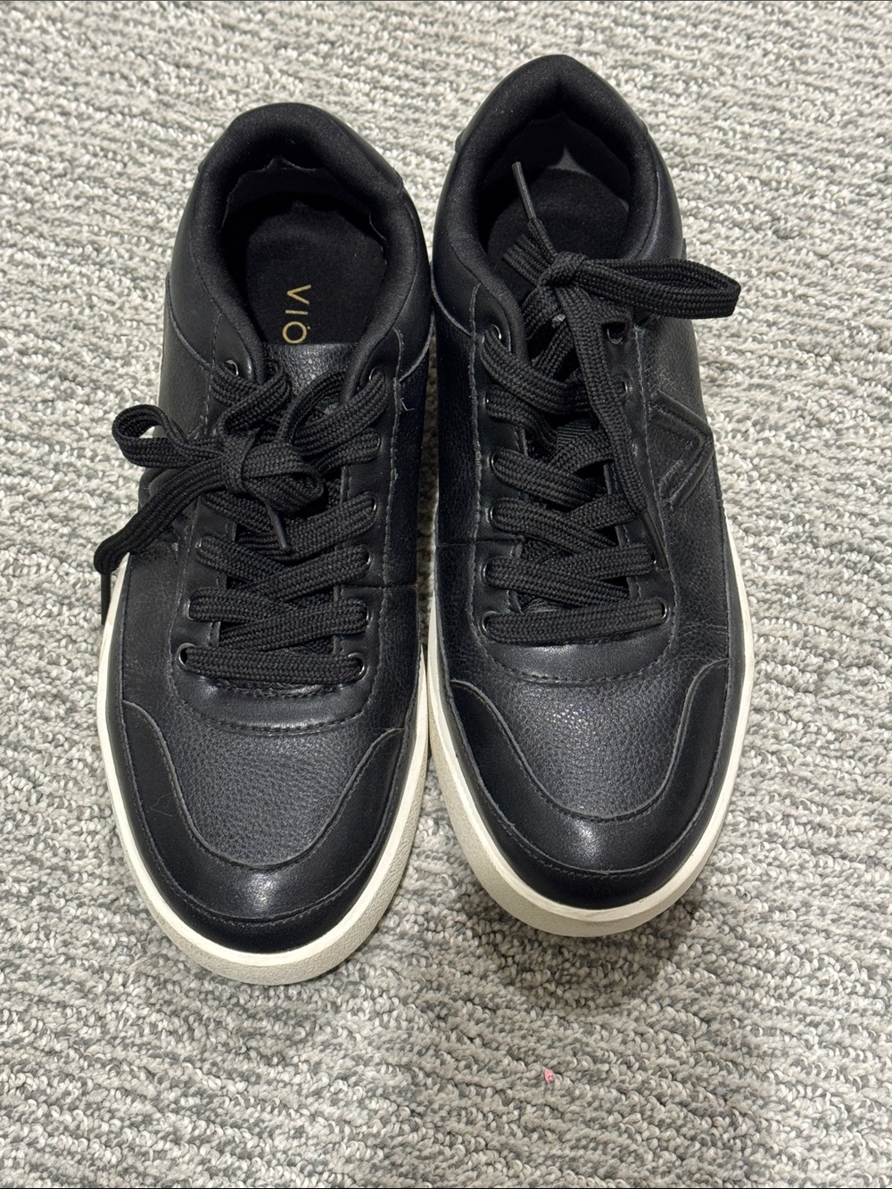 Vionic Men's Black Sneakers with Off-White Sole